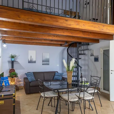 Attic Lägenhet