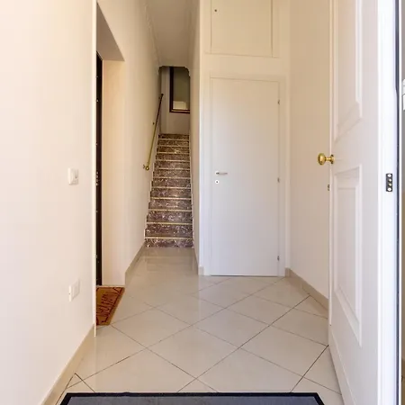 Attic Apartment *